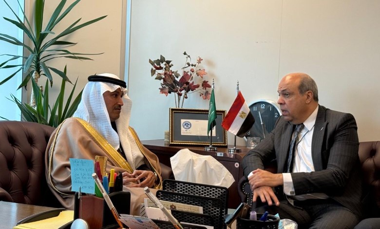 الدكتور سامح الحفني والمهندس صالح بن ناصر الجاسر 