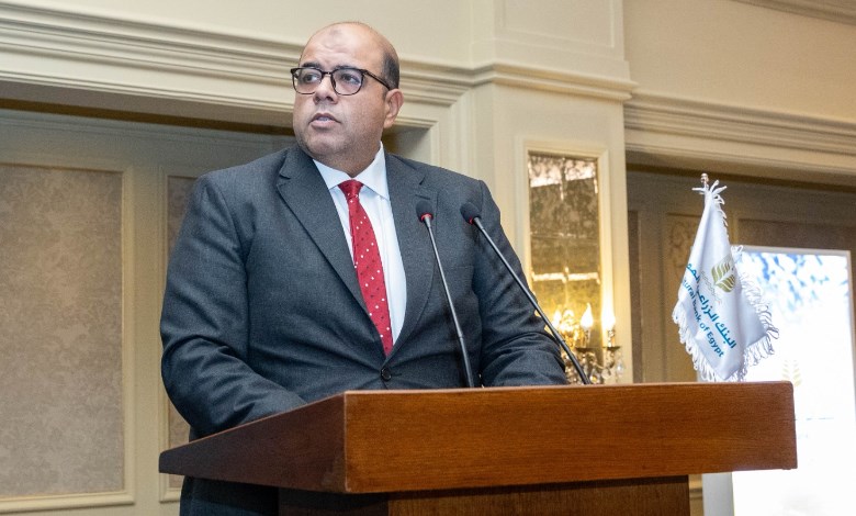 محمد سلطان رئيس المجموعة القانونية بالبنك الزراعي المصري