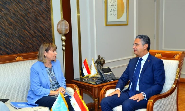 وزير التموين