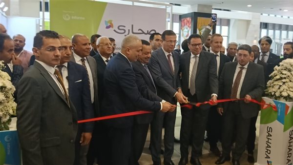 خلال افتتاح معرض صحارى