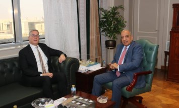 وزيرا الكهرباء، والبترول