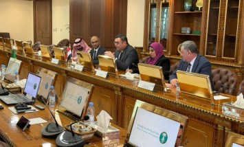 وزير الإسكان والمرافق والمجتمعات العمرانية