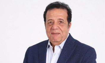الدكتور عاطف عبد اللطيف