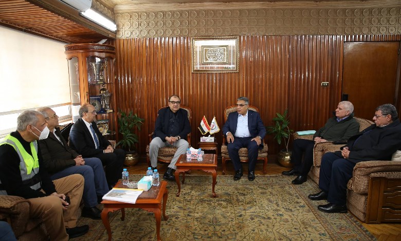 وزير قطاع الأعمال العام