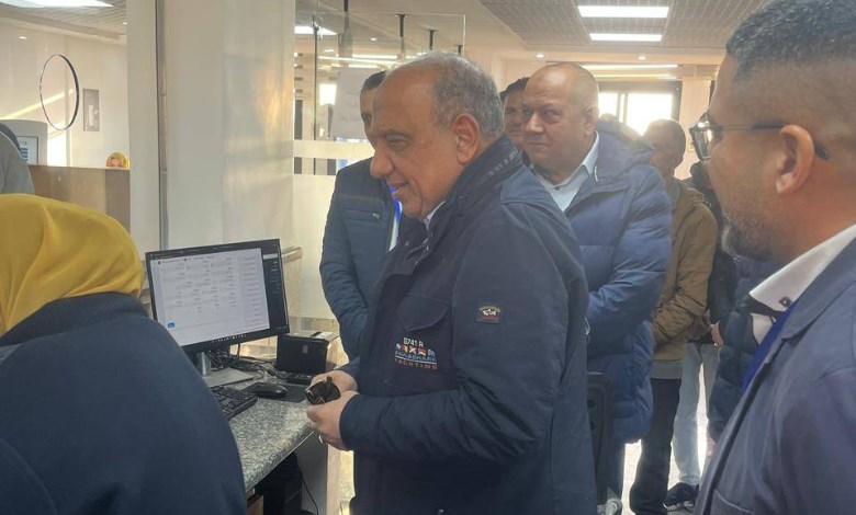 وزير الكهرباء والطاقة المتجددة 