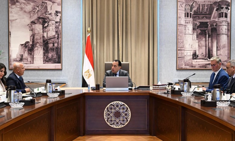 رئيس مجلس الوزراء