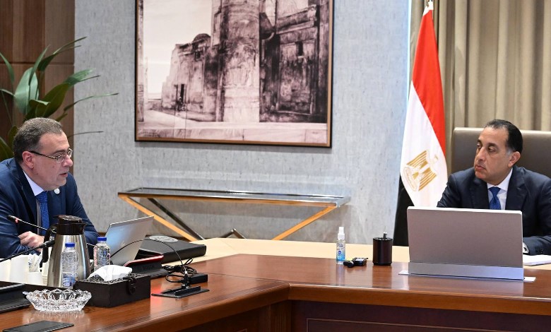  رئيس مجلس الوزراء