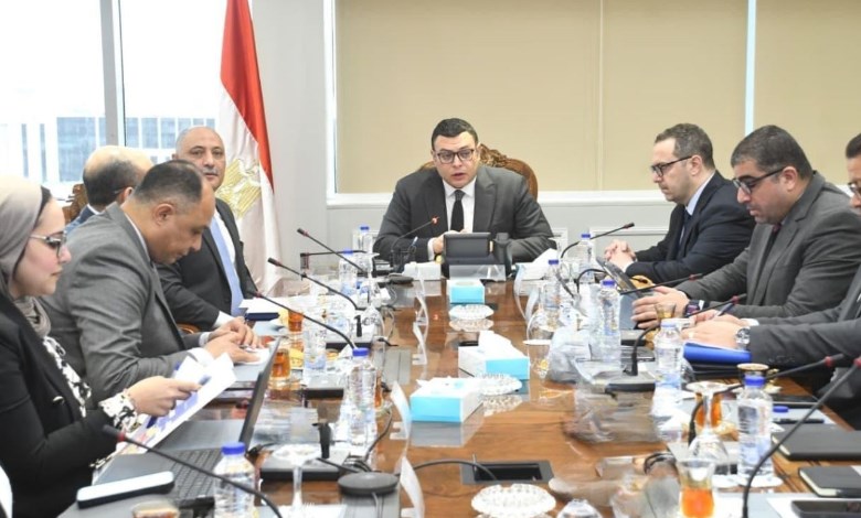  المهندس شريف الشربيني وزير الإسكان والمرافق والمجتمعات العمرانية