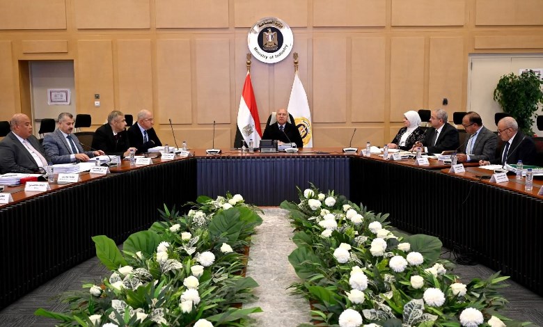 وزير النقل والصناعة 
