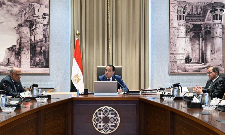 "رئيس الوزراء": قطاع الطاقة يحظى بأولوية قصوى لجذب الاستثمارات