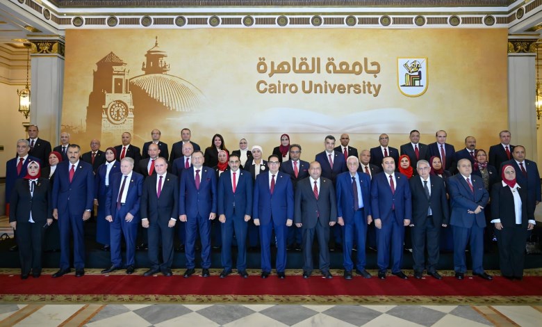 رئيس جامعة القاهرة والنواب