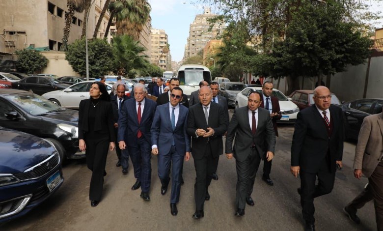 المهندس حسن الخطيب وزير الاستثمار