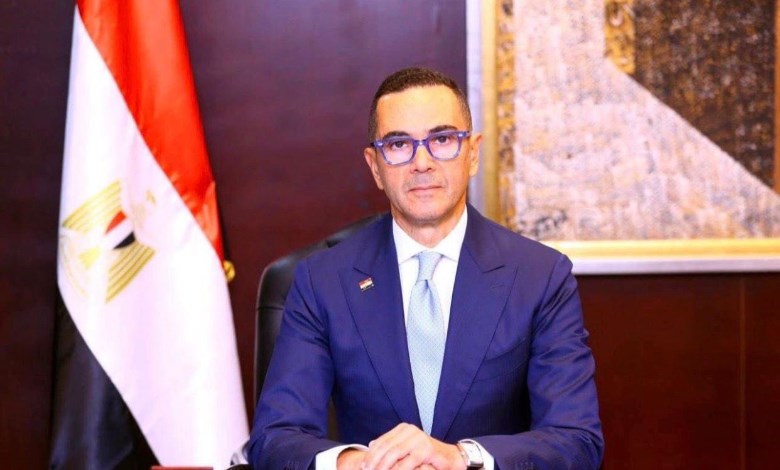 المهندس حسن الخطيب وزير الاستثمار والتجارة الخارجية 