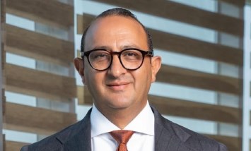 الدكتور أحمد جلال 
