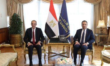 وزير الاتصالات وتكنولوجيا المعلومات