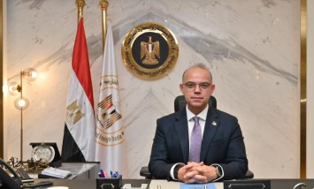 الدكتور محمد فريد وزير الاستثمار والتجارة الخارجية 