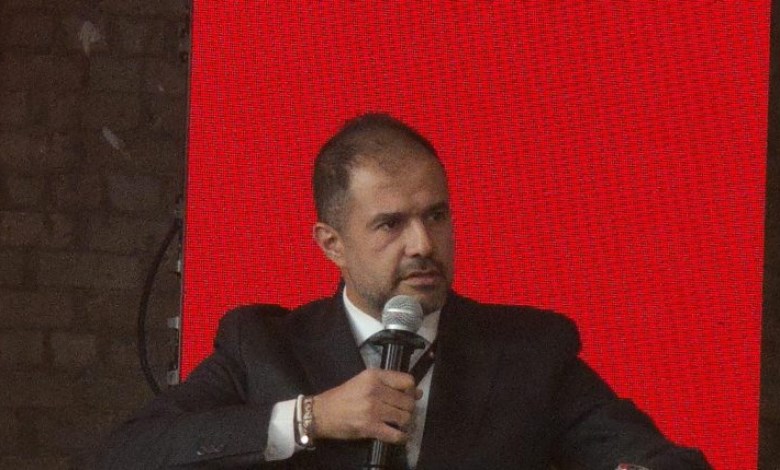 عمرو منصور 