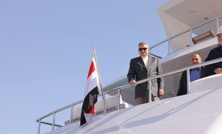 رئيس هيئة قناة السويس