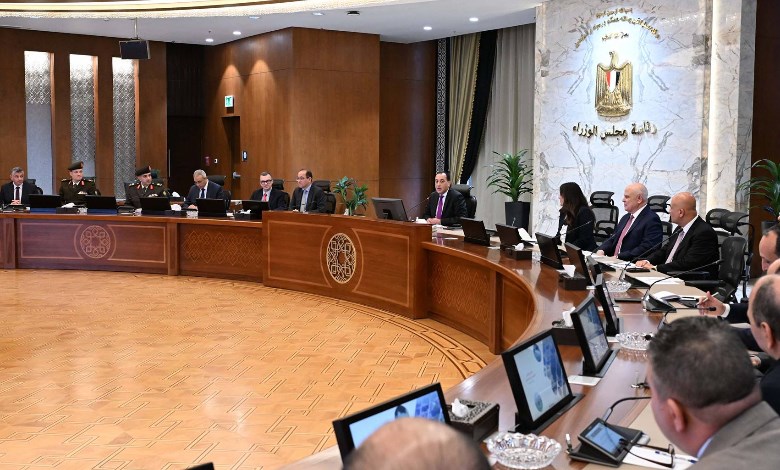رئيس مجلس الوزراء، اجتماعاً مساء اليوم