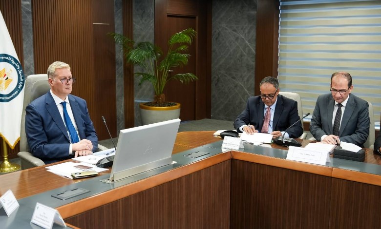  وزير البترول والثروة المعدنية