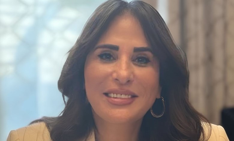 وزيرة الإسكان والمرافق والمجتمعات العمرانية