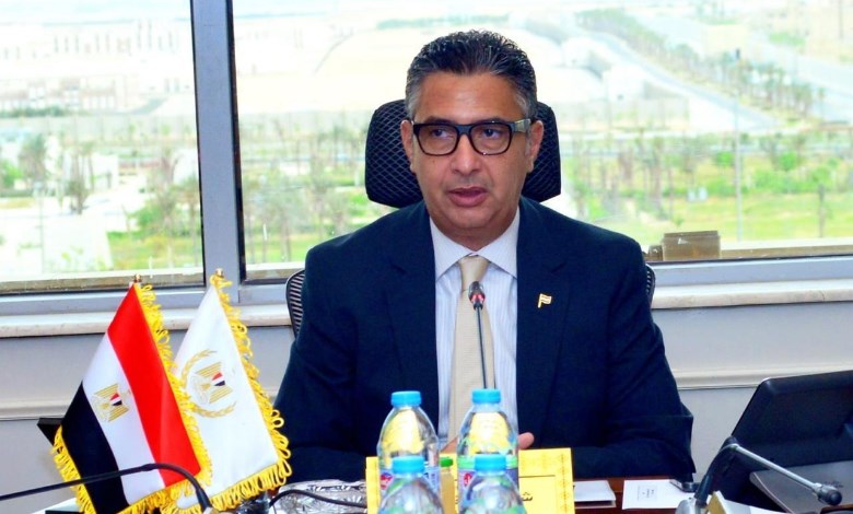 وزير التموين
