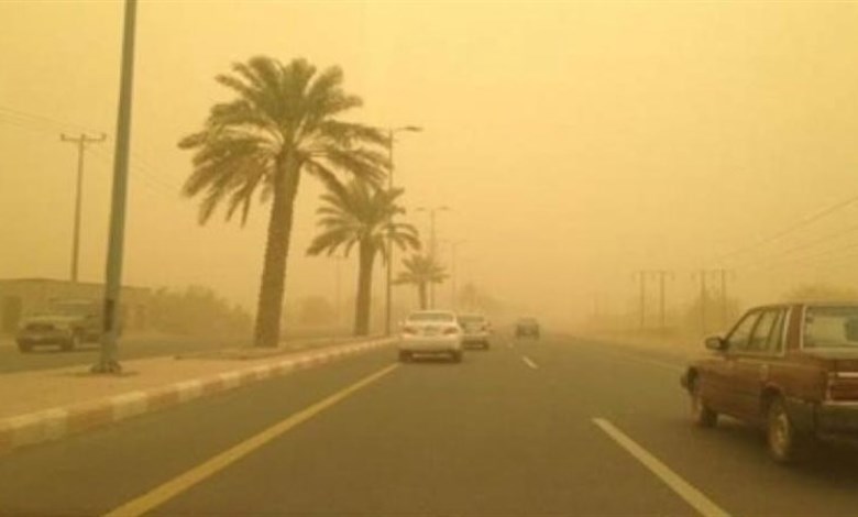 أتربة وعواصف