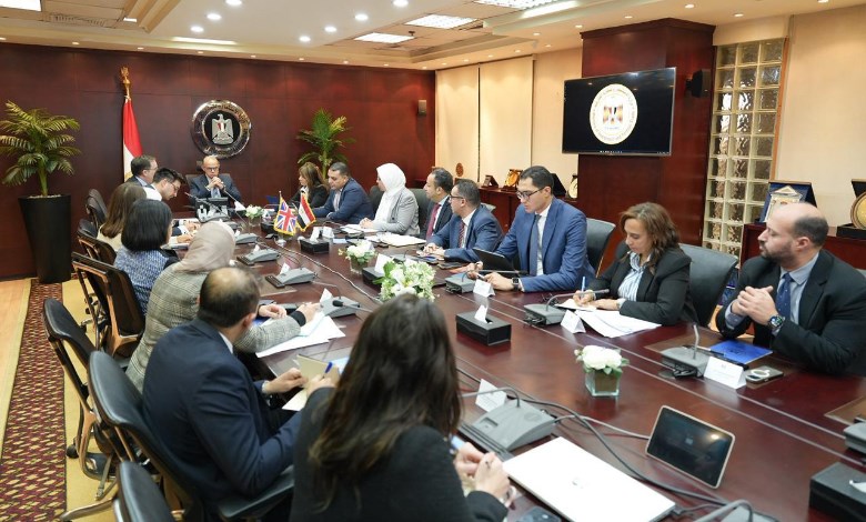 وزير الاستثمار يستقبل السفير البريطاني بالقاهرة لبحث تعزيز الشراكة الاقتصادية والاستثمارية