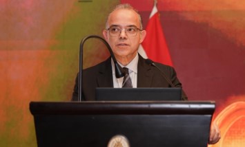  وزير الاستثمار والتجارة الخارجية