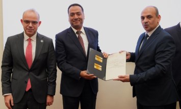 وزير الاستثمار والتجارة الخارجية