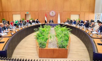 خلال الاجتماع