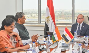 جانب من لقاء الدكتور محمد فريد بسفير الهند بالقاهرة 