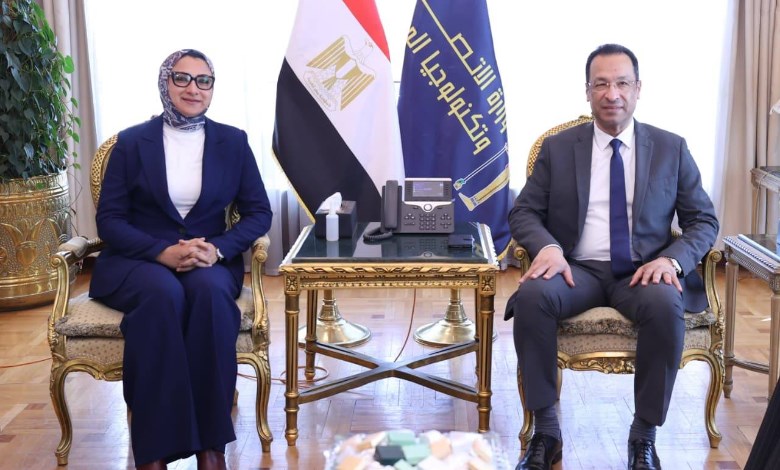  وزير الاتصالات وتكنولوجيا المعلومات