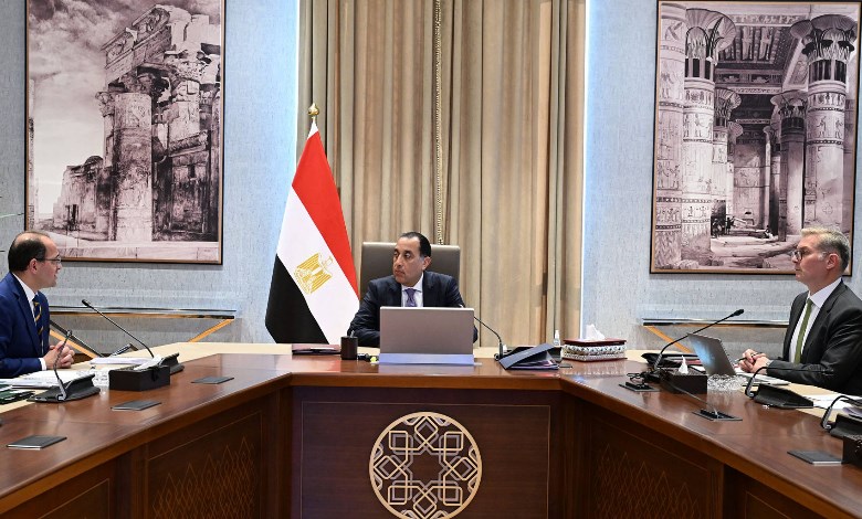  رئيس مجلس الوزراء