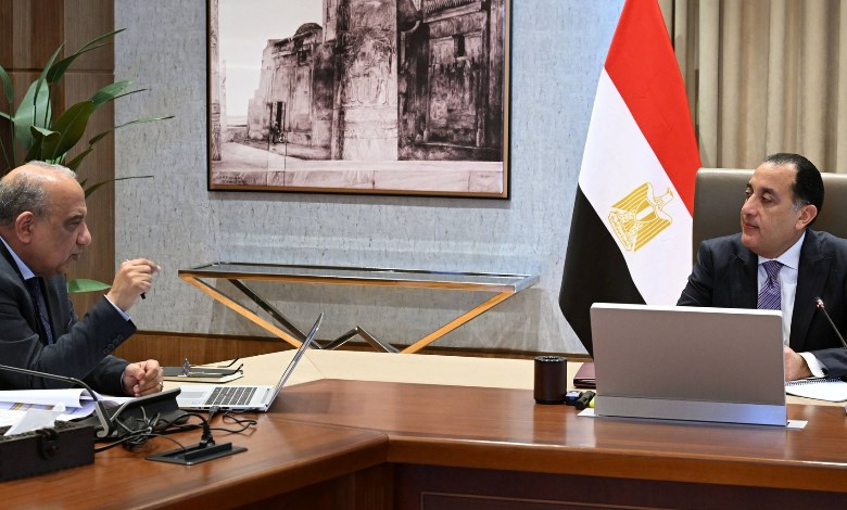  رئيس مجلس الوزراء