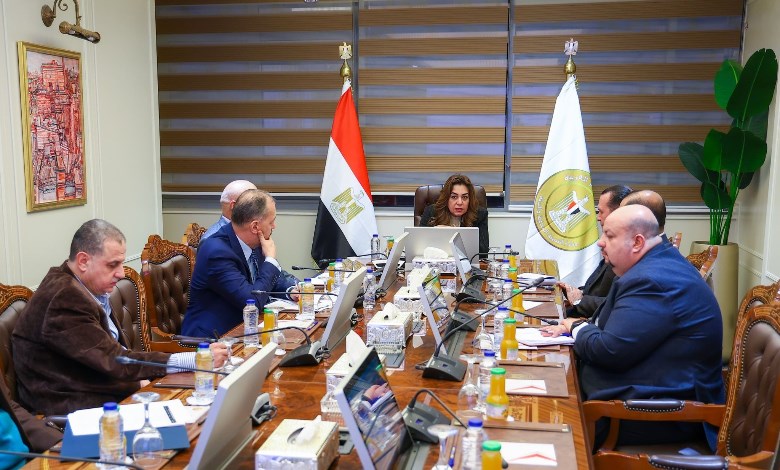 وزيرة التنمية المحلية والبيئة