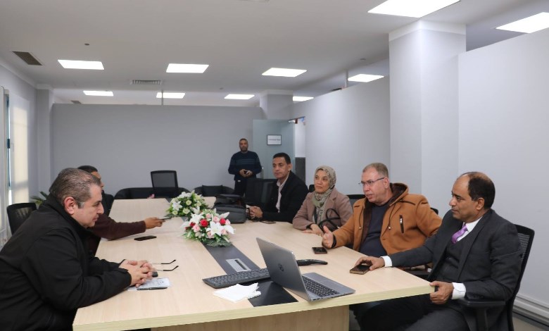 وزير الصناعة