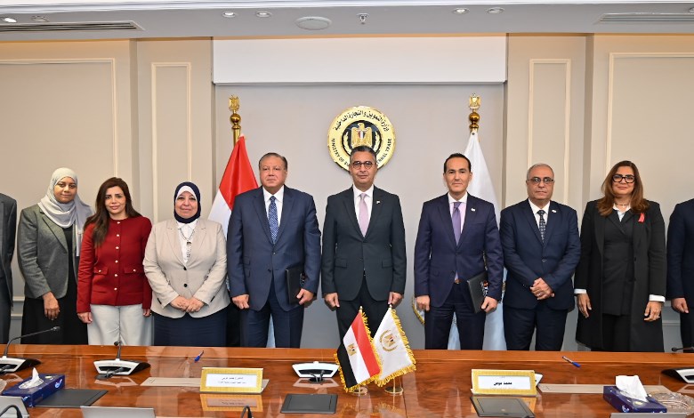 وزير التموين