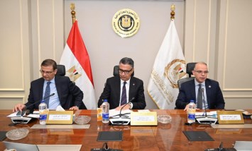 وزيرا الزراعة والاستثمار والتموين 