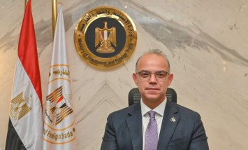 الدكتور محمد فريد وزير الاستثمار والتجارة الخارجية 