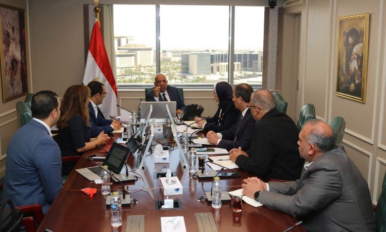  وزير الكهرباء والطاقة المتجددة
