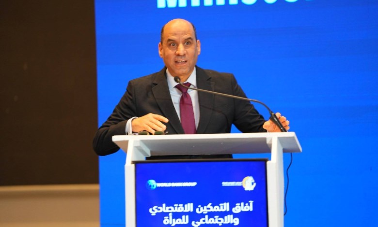"العمل" : الدولة مستمرة في دعم تمكين المرأة اقتصاديًا واجتماعيًا