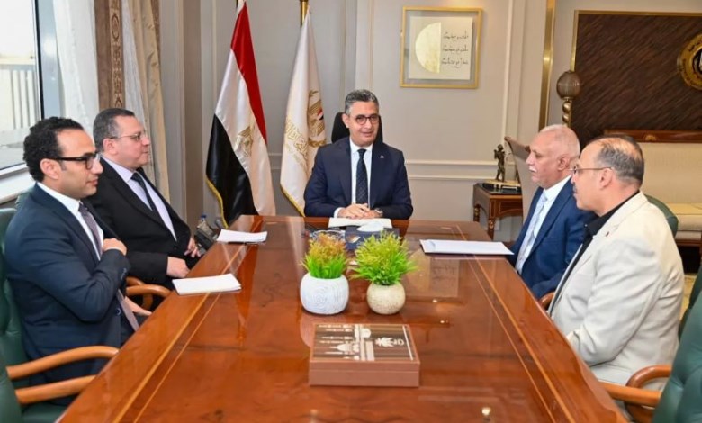 وزير التموين