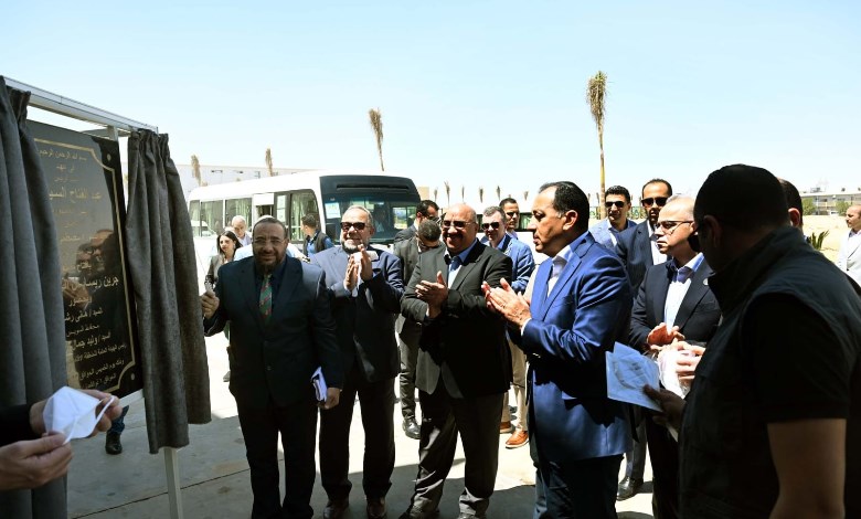  رئيس مجلس الوزراء