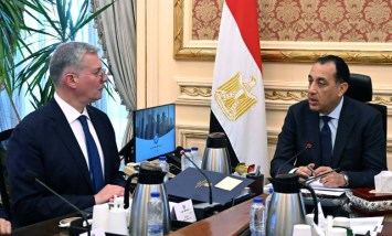  رئيس مجلس الوزراء