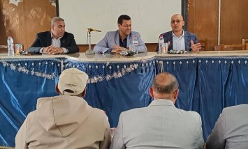 اجتماعا موسعا لمديري الإرشاد الزراعي 