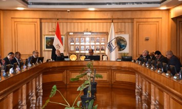 خلال اجتماع مجلس الجامعة