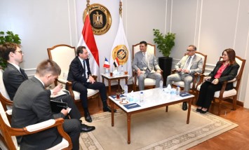 خلال اللقاء