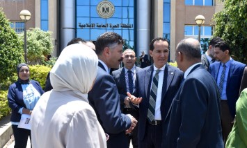 رئيس هيئة الاستثمار يتفقد مركز خدمات المستثمرين بمدينة السادس من أكتوبر  