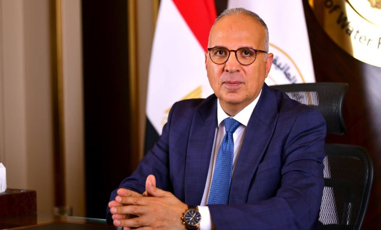 وزير الموارد المائية والري